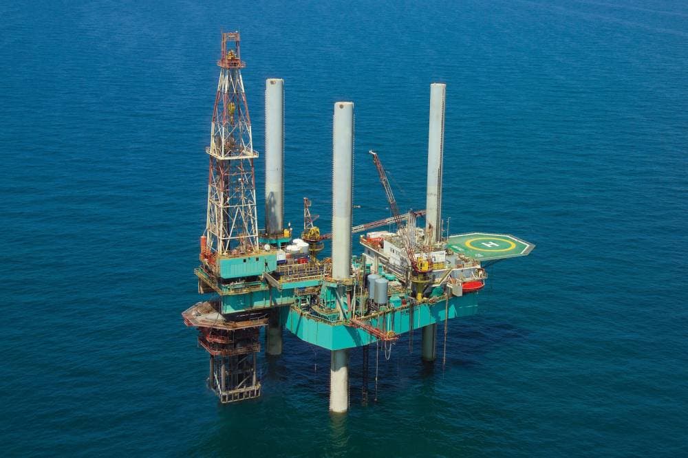 يسعى المشغلون في خليج المكسيك للعودة إلى الإنتاج الطبيعي وسط صعوبات فنية.