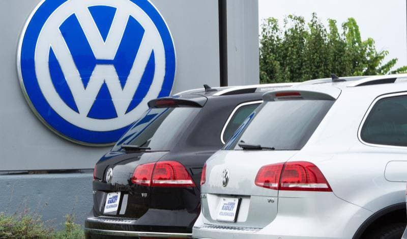 المستهلكون قد تعرضوا للخداع من جانب الشركة الألمانية بشأن أوراق اعتماد السيارات.