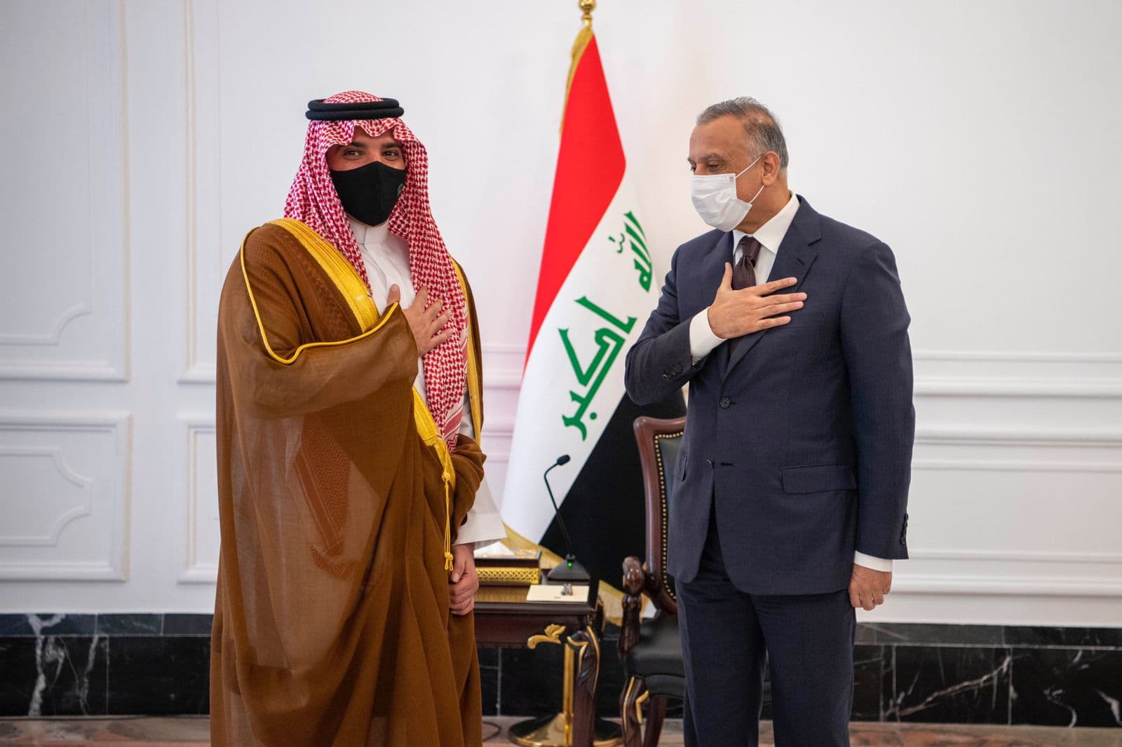 رئيس الوزراء العراقي يبحث مع وزير الداخلية سبل تعزيز التعاون الأمني 