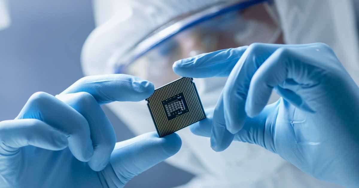إغلاق طارئ في ماليزيا يخفض إنتاج الرقائق 2 % ويحدث أزمة جديدة في صناعة السيارات