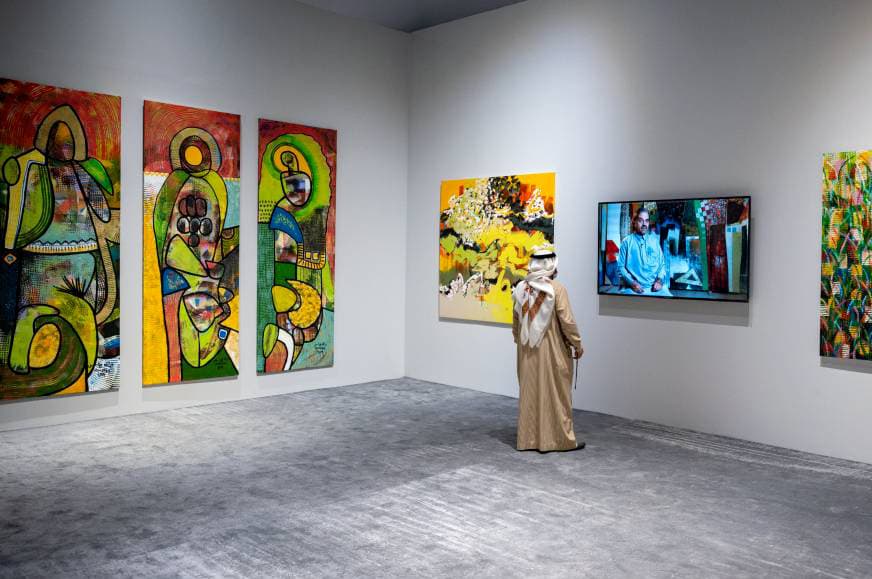 بلغ عدد الأعمال الفنية المنقولة إلى "الثقافة" 2000 عمل.