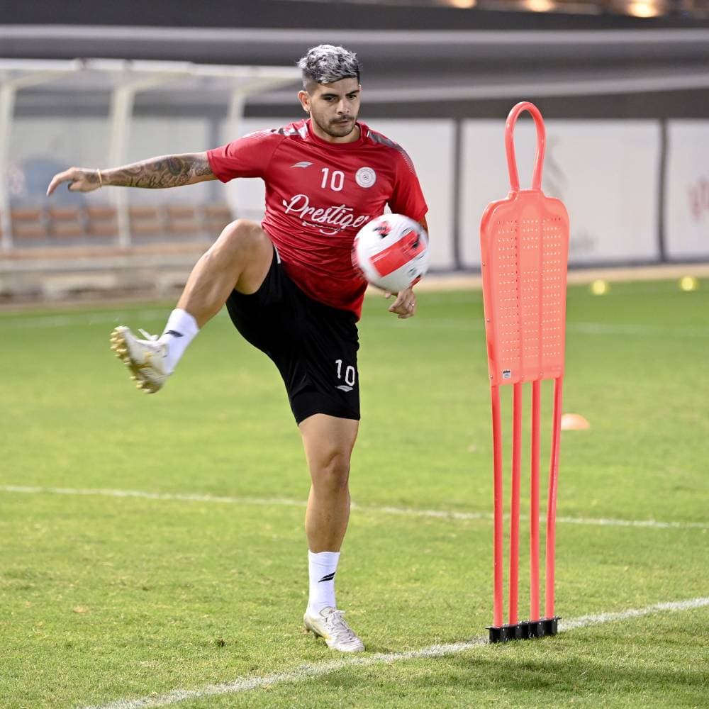 الأرجنتيني إيفر بانيجا لاعب فريق الشباب لكرة القدم، يتصدر قائمة أكثر اللاعبين في دوري كأس محمد بن سلمان للمحترفين صناعة للفرص ب 25 فرصة، متفوقا على البيروفي كريستيان كويفا ( 24 فرصة)، والبرازيلي كورنادو، وأحمد الزين ( 23 فرصة).. مركز الشباب الإعلامي