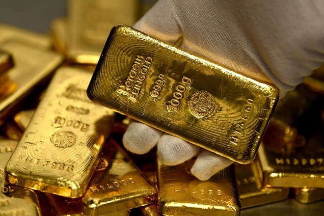 الذهب يتماسك عند 1802 دولار للأوقية مع انخفاض العائد على السندات الأمريكية