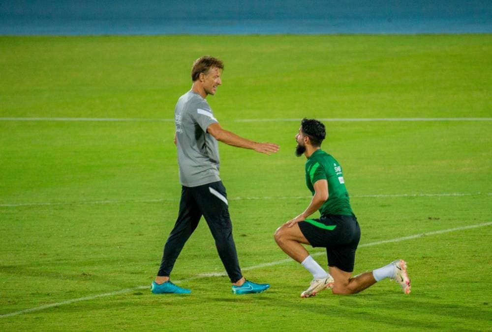 رينارد والشهري خلال المران. تصوير: محمد المانع ـ "الاقتصادية"