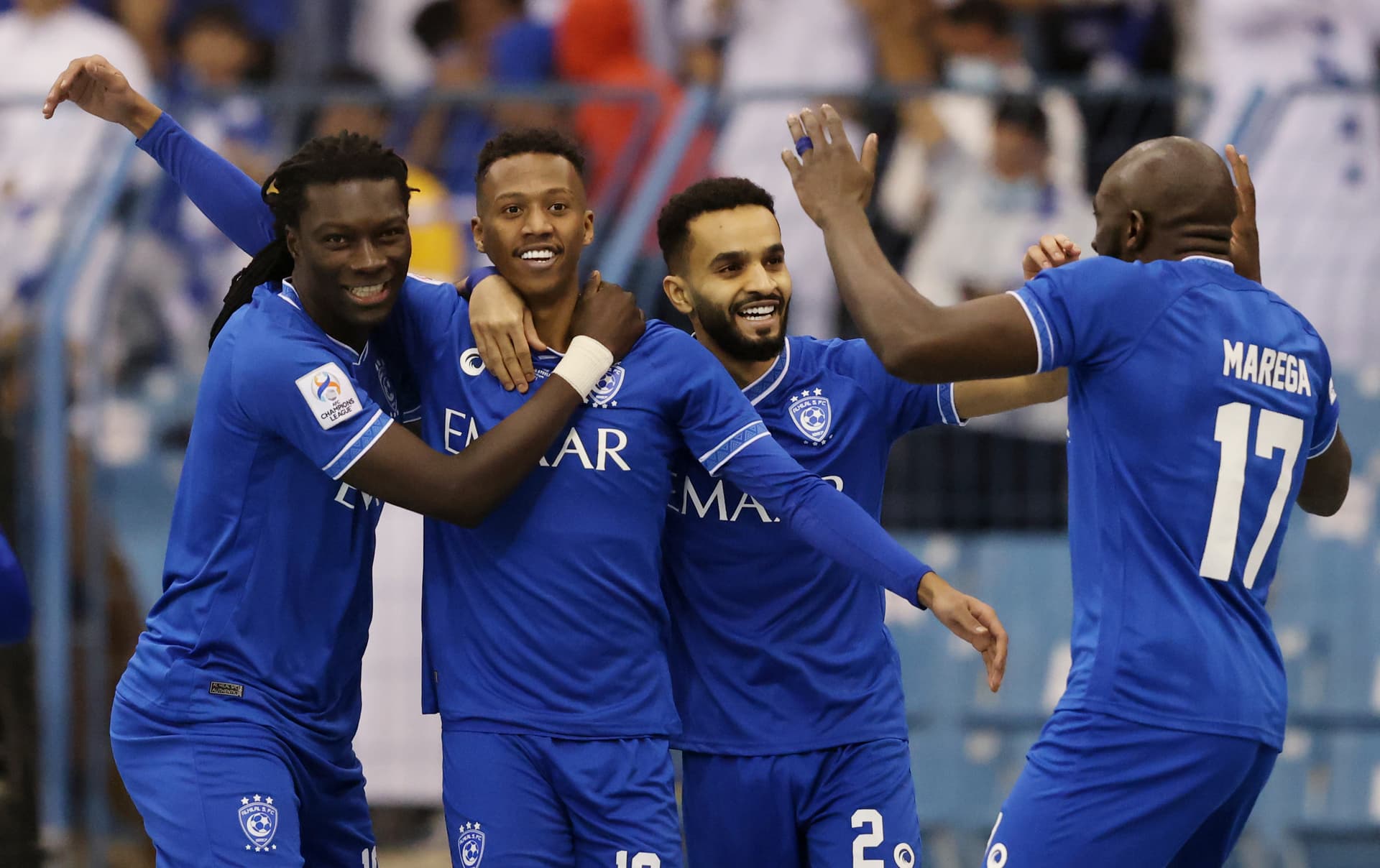 الهلال يهزم بوهانج بثنائية ويتوج بطلا لآسيا 