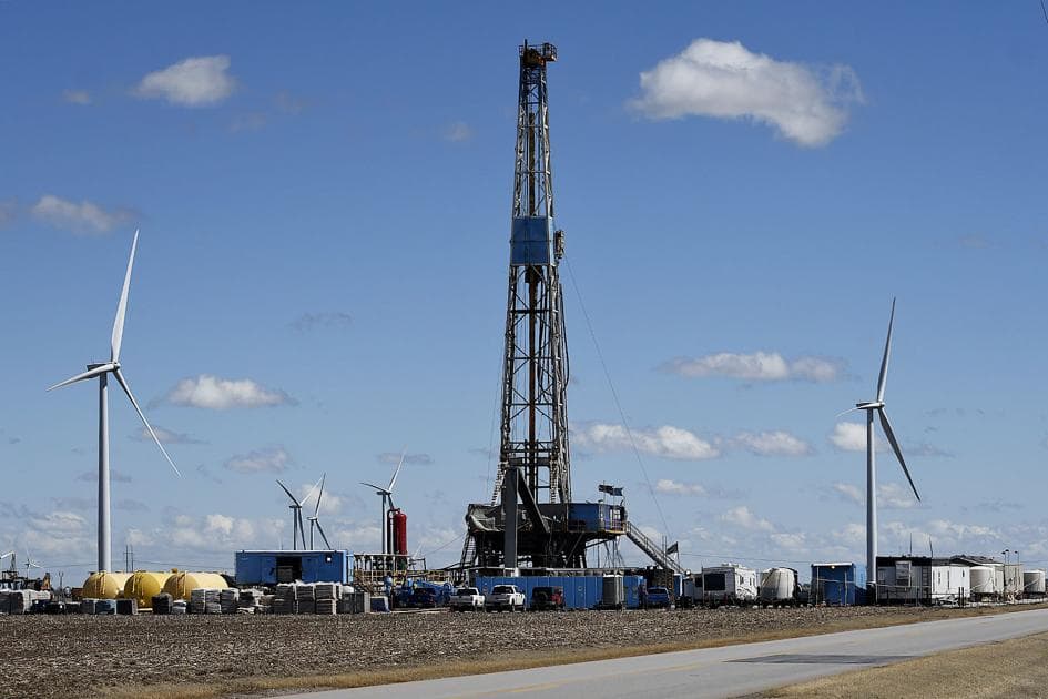 مراجعة لعمليات التنقيب عن النفط في أمريكا تقترح زيادة الرسوم