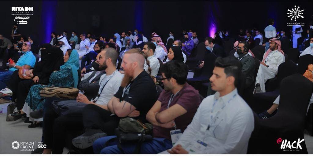 «وقتك في بيتك» .. مبادرة تتيح 800 مليون مادة علمية إلكترونية