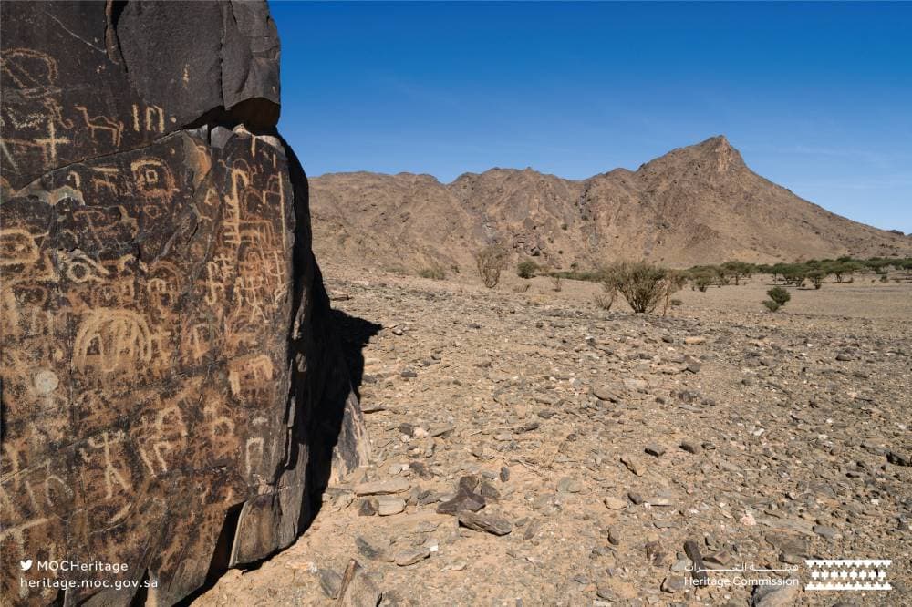 ظلت آلاف النقوش والآثار ثابتة في مواجهة عوامل التعرية.