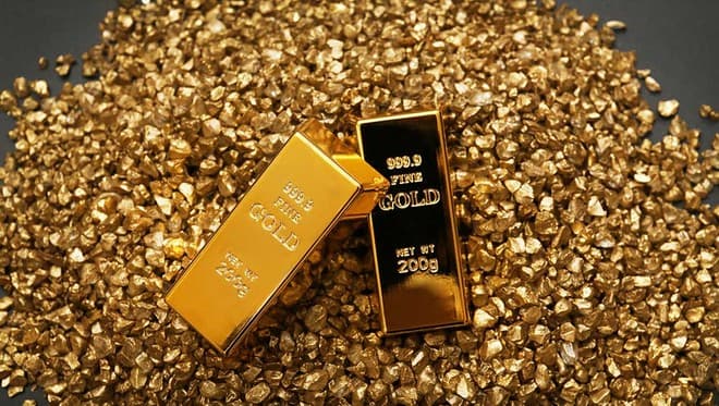الذهب يستقر قرب قمة شهرين .. والاهتمام يتحول لبيانات التضخم