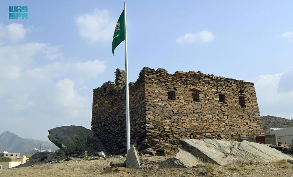 "قنا".. سلة غذاء وبيئة ريفية تستقبل زوار عسير شتاءً