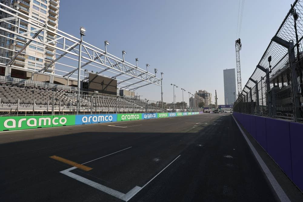 حلبة جدة .. الأسرع بـ 250 كيلومترا في الساعة