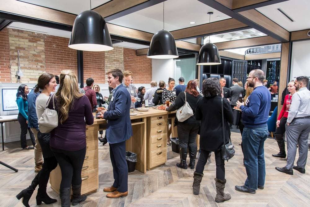 أعلنت شركة كيه بي إم جي إنها تريد زيادة نسبة الموظفين من الطبقة العاملة من 23 في المائة حاليا إلى 29 في المائة بحلول 2030.