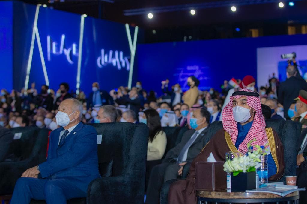 نيابة عن الملك وولي العهد .. وزير الرياضة يشارك في افتتاح منتدى شباب العالم في مصر