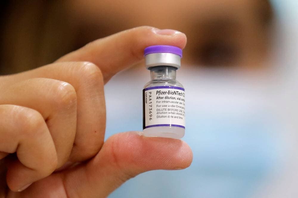 فايزر: بدأنا إنتاج لقاح أومكيرون وسيكون جاهزا في مارس