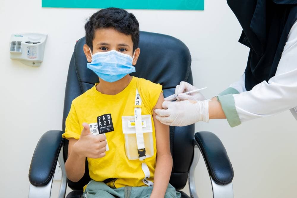 «الصحة»: إصابات كورونا تتجاوز 5 آلاف .. واللقاحات قللت الحالات الحرجة