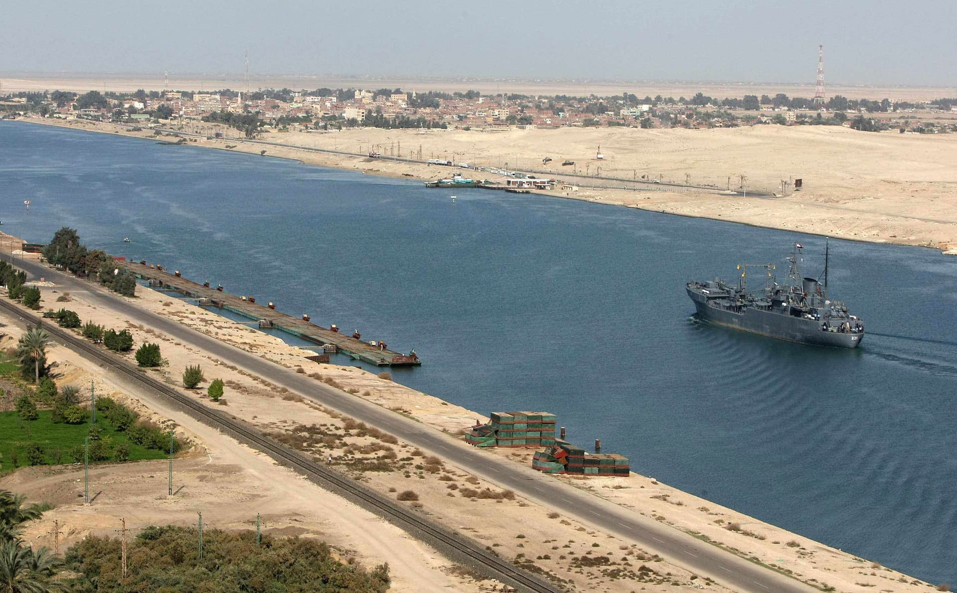 قناة السويس تسجل أكبر إيرادات سنوية في تاريخها عند 6.3 مليار دولار 
