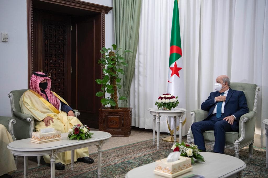 الرئيس الجزائري يستقبل وزير الداخلية