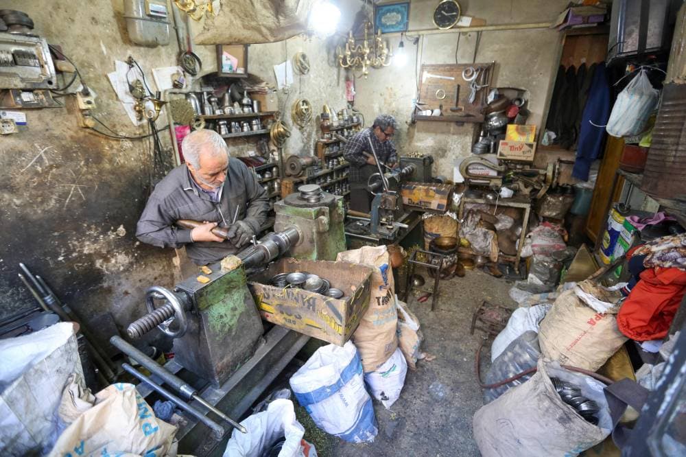 دعوة الإيرانيين لتخفيف استهلاك الغاز في ظل تدني درجات الحرارة.