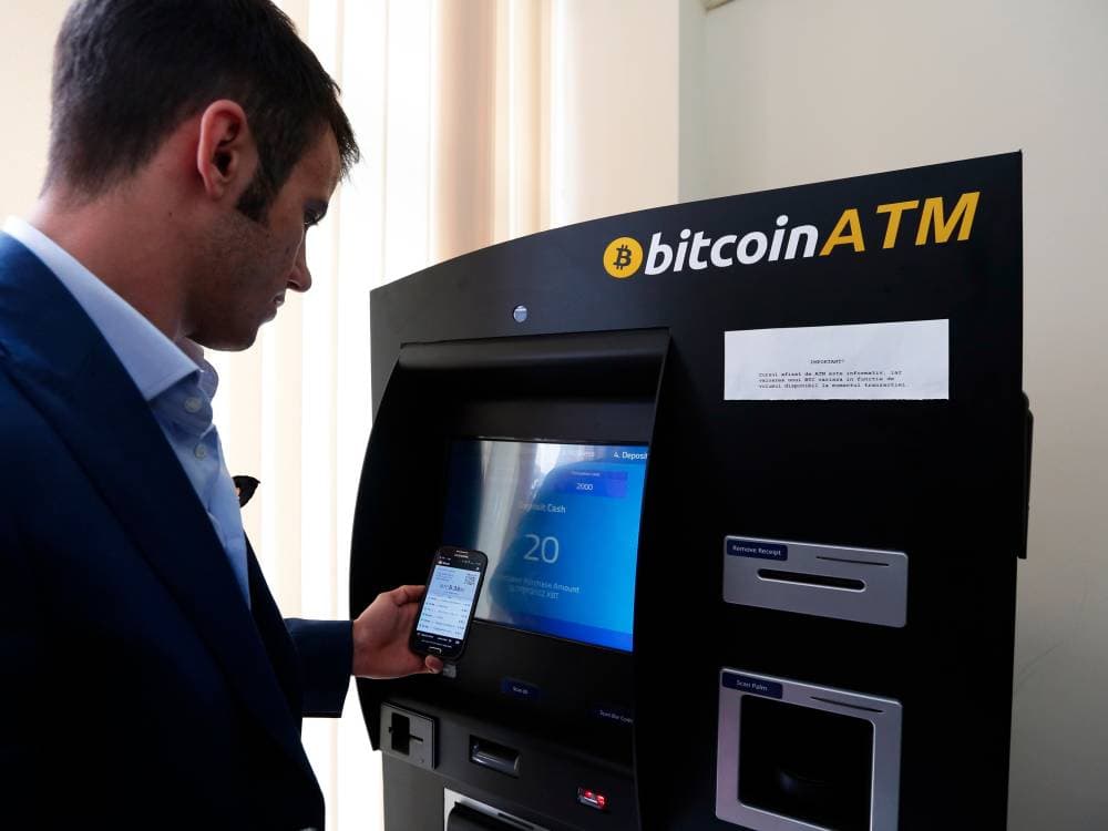 سجلت بتكوين سعرا تاريخيا عند 69 ألف دولار في 10 نوفمبر 2021.
