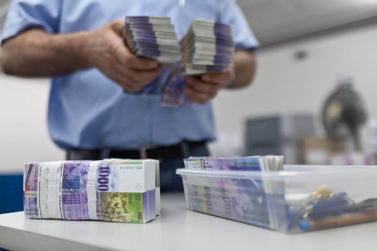 سجل الفرنك أعلى مستوى منذ 2015 أمام اليورو.