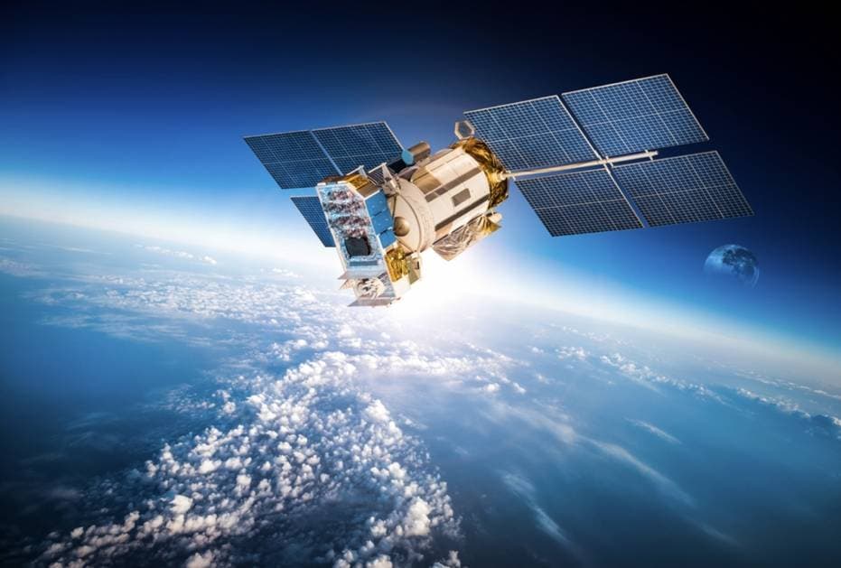 النفايات الفضائية مشكلة تؤرق شركات الأقمار الاصطناعية .. 9 آلاف طن من الخردة