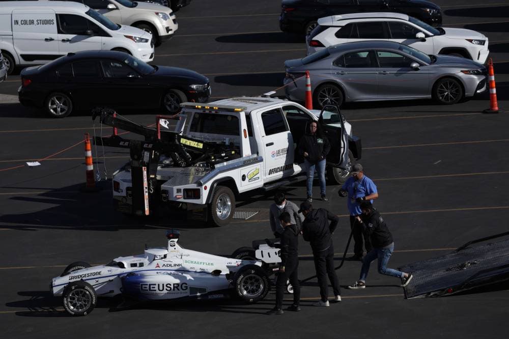 سيارة سباق ذاتية القيادة خلال معرض لاس فيجاس للإلكترونيات (CES). "الفرنسية"