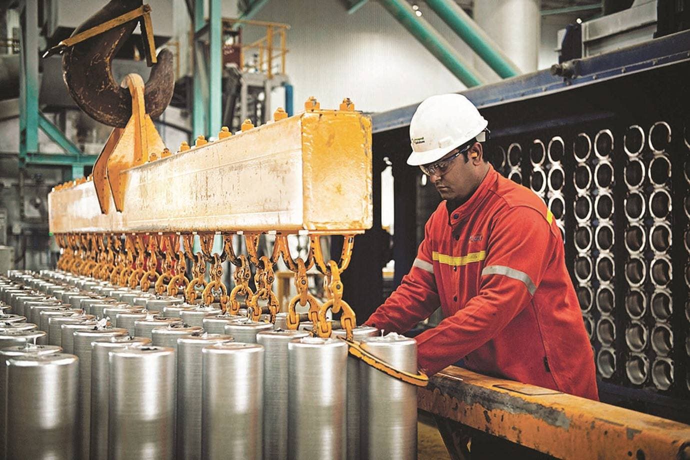 شركات الالمنيوم في الخليج ركزت على زيادة إنتاجها في 2021 لتلبية حاجة السوق العالمي.