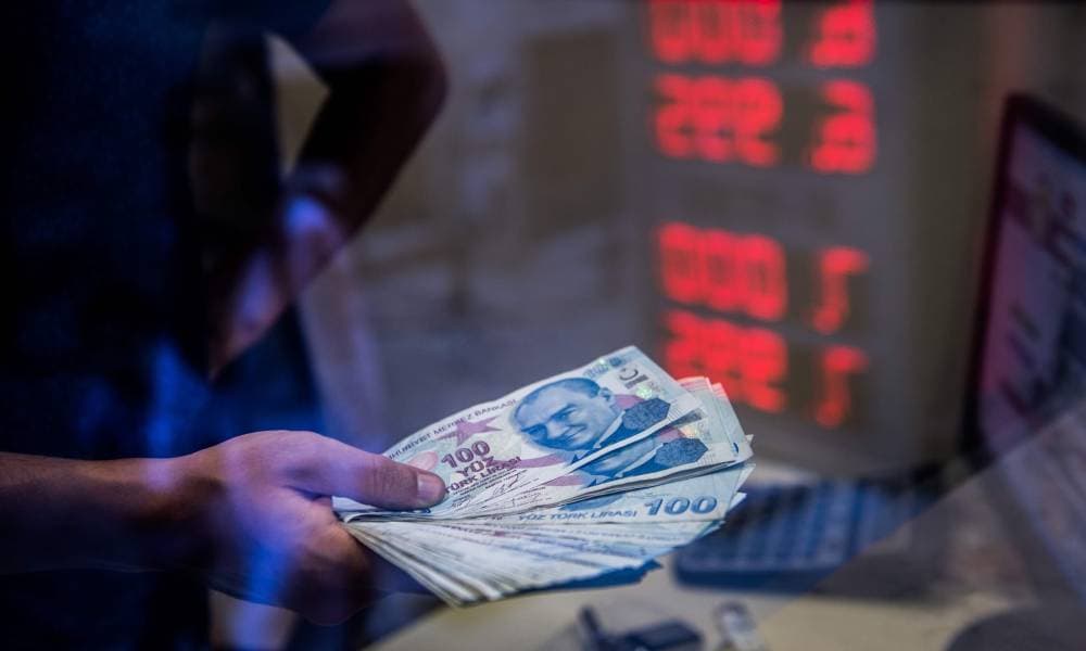خفضت تركيا الفائدة من 19 إلى 14 في المائة بين سبتمبر وديسمبر.