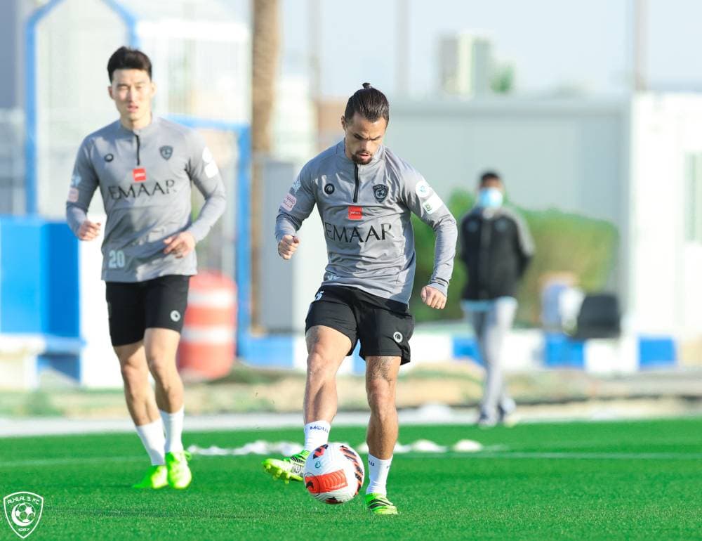 ميشيل في أول مران مع الهلال. «مركز الهلال الإعلامي»