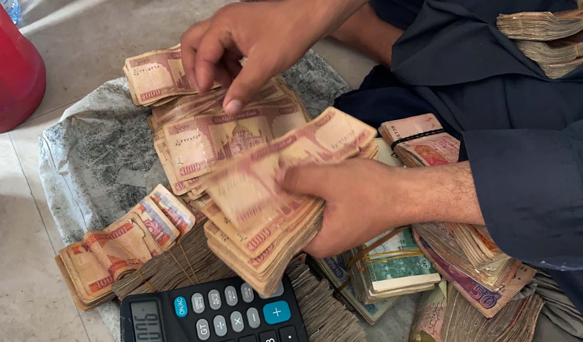 الولايات المتحدة تسمح بعمليات تجارية مع الحكومة الأفغانية رغم العقوبات