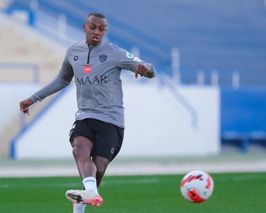 الهلال .. العالمية الثانية بدأت