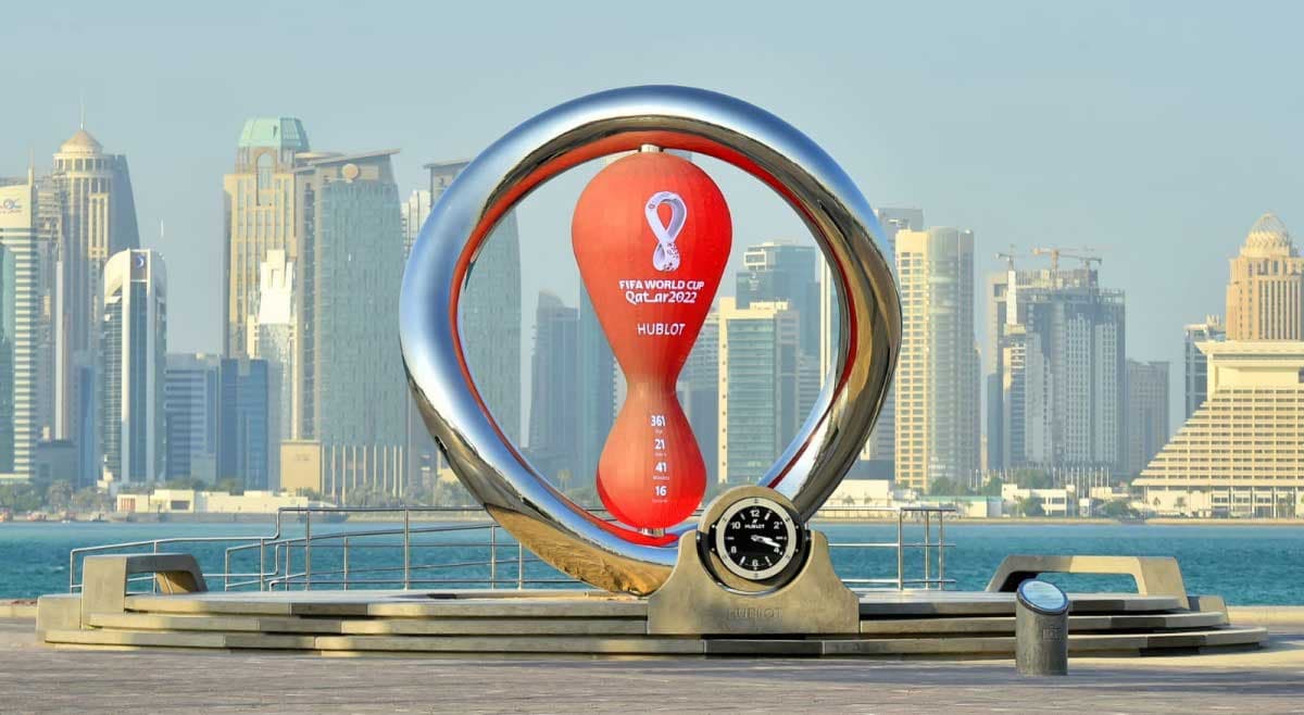 "فيفا" يتلقى 17 مليون طلب تذكرة لكأس العالم 