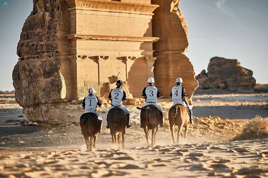 «لحظات العلا» .. فعاليات عالمية متنوعة على أرض الحضارات والتاريخ