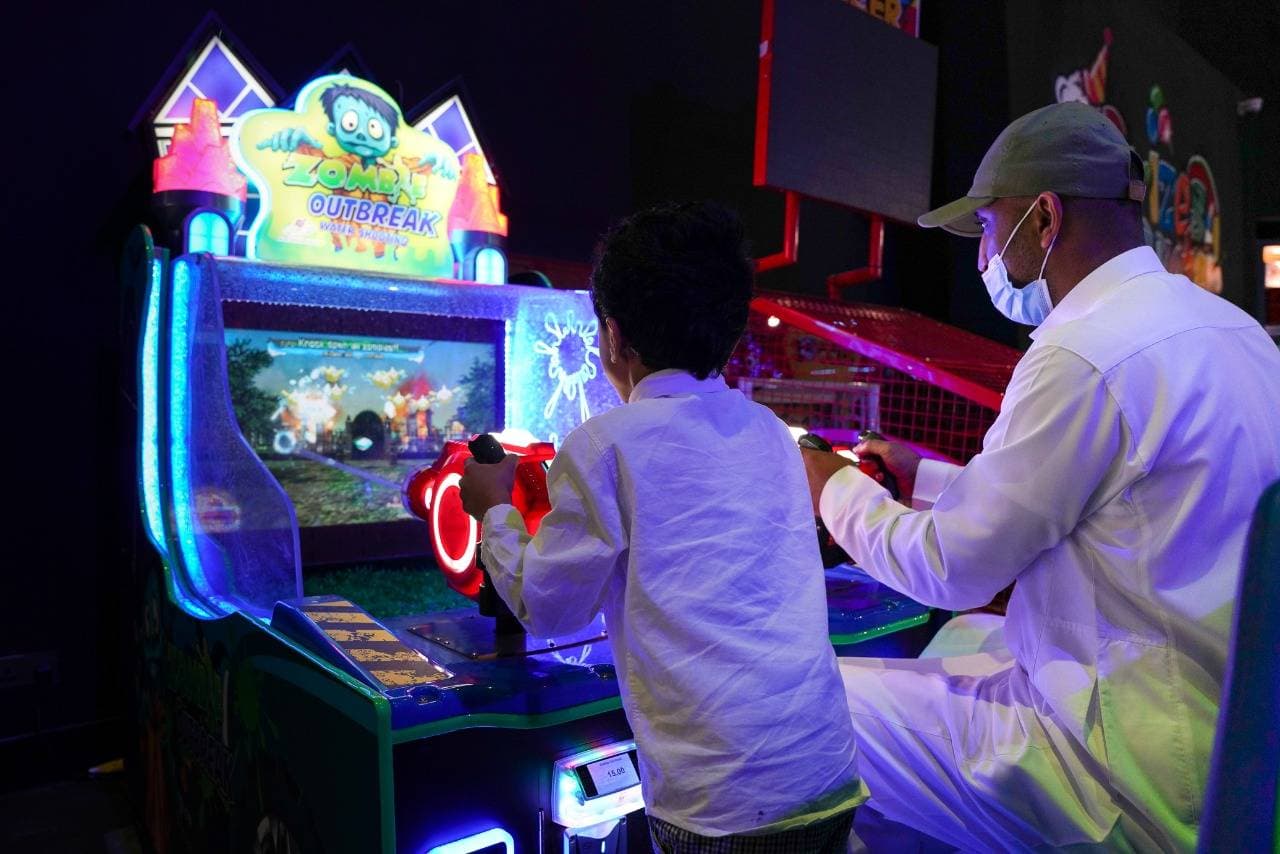 خصصت للأطفال مدينة ألعاب تحتوي على 300 لعبة.