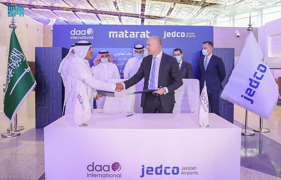 مطارات جدة ودبلن العالمية توقعان اتفاقية لتطوير تشغيل مطار الملك عبدالعزيز