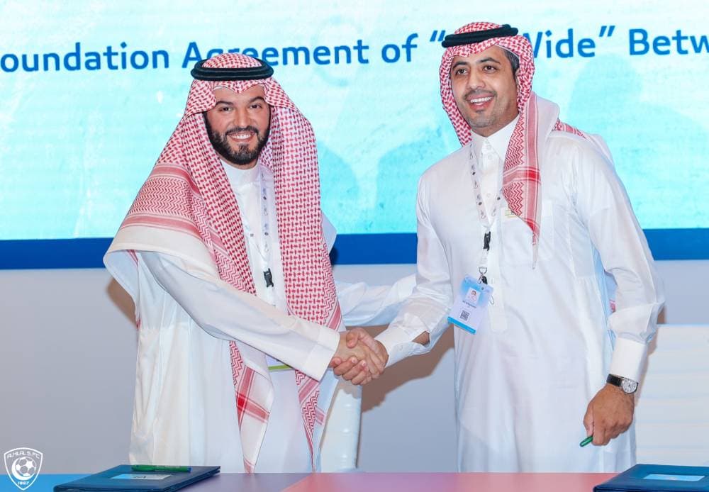 نادي الهلال وقع مع شركة "i-be" اتفاقية لتأسيس شركتين لريادة الأعمال. (مركز الهلال الإعلامي)