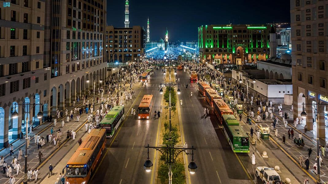 أكثر من 250 ألف مستفيد من خدمات النقل الترددي للمسجد النبوي
