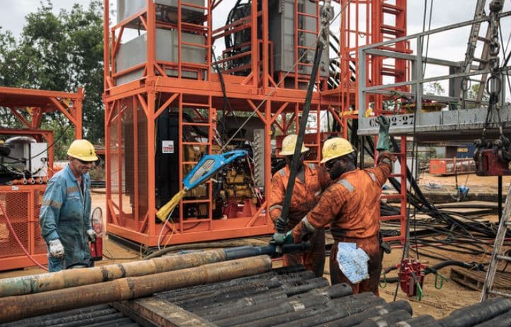 تراجع أسعار النفط بأكثر من 5% في ظل تفشي كوفيد في الصين