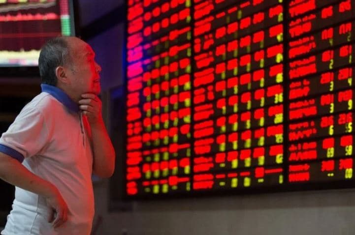 تراجعات حادة في أسواق الأسهم الصينية وسط مخاوف الإغلاق