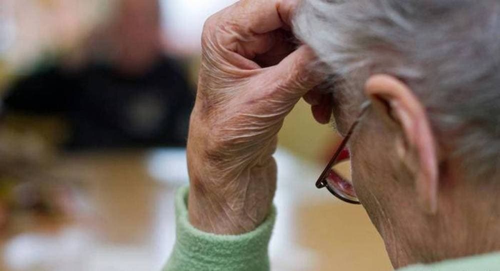 يحاول الباحثون إيجاد طريقة لوقاية اللاعبين من الخرف.