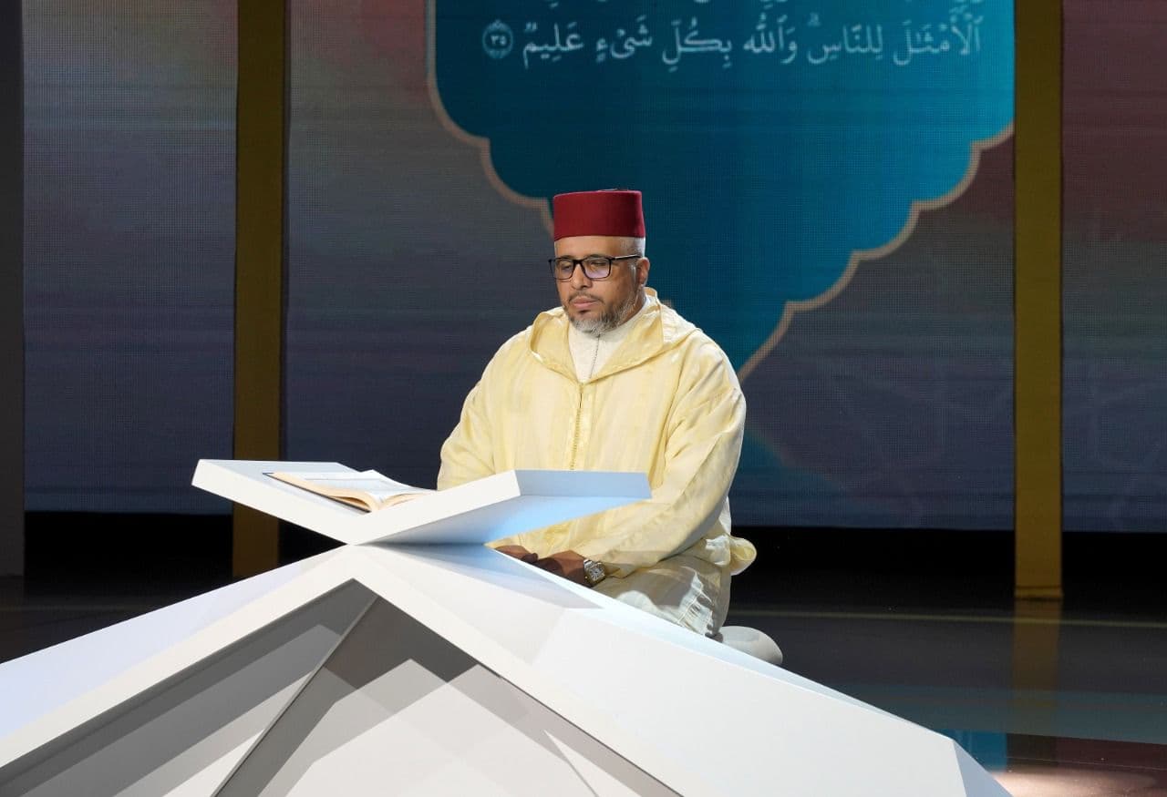 في "عطر الكلام".. العالم ينصت لأذان قباء