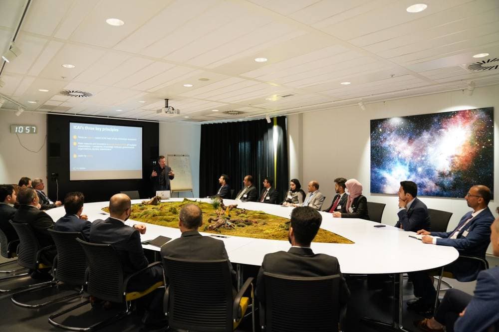 يجري الوفد عددا من لقاءات العمل مع الجهات الحكومية وقطاع الأعمال في هولندا.