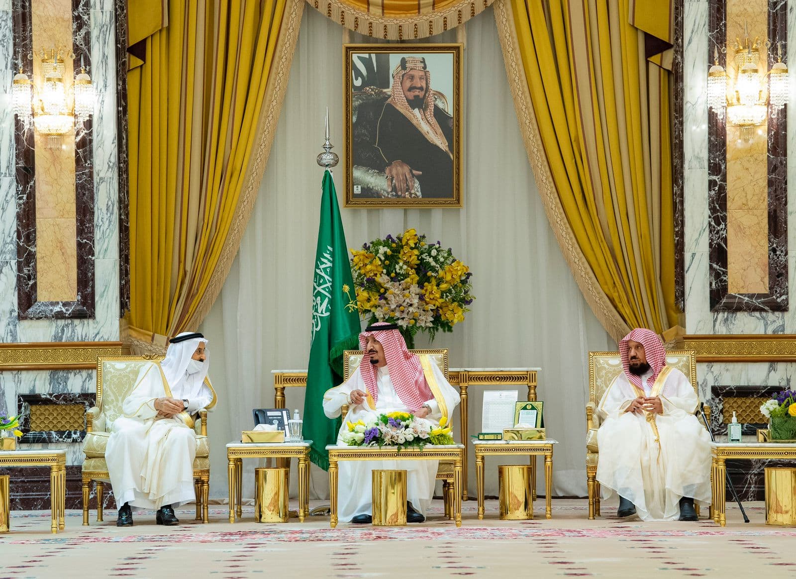  الملك: نسأل الله أن يجعل هذا العيد السعيد بهجة لوطننا وأمتنا والعالم 