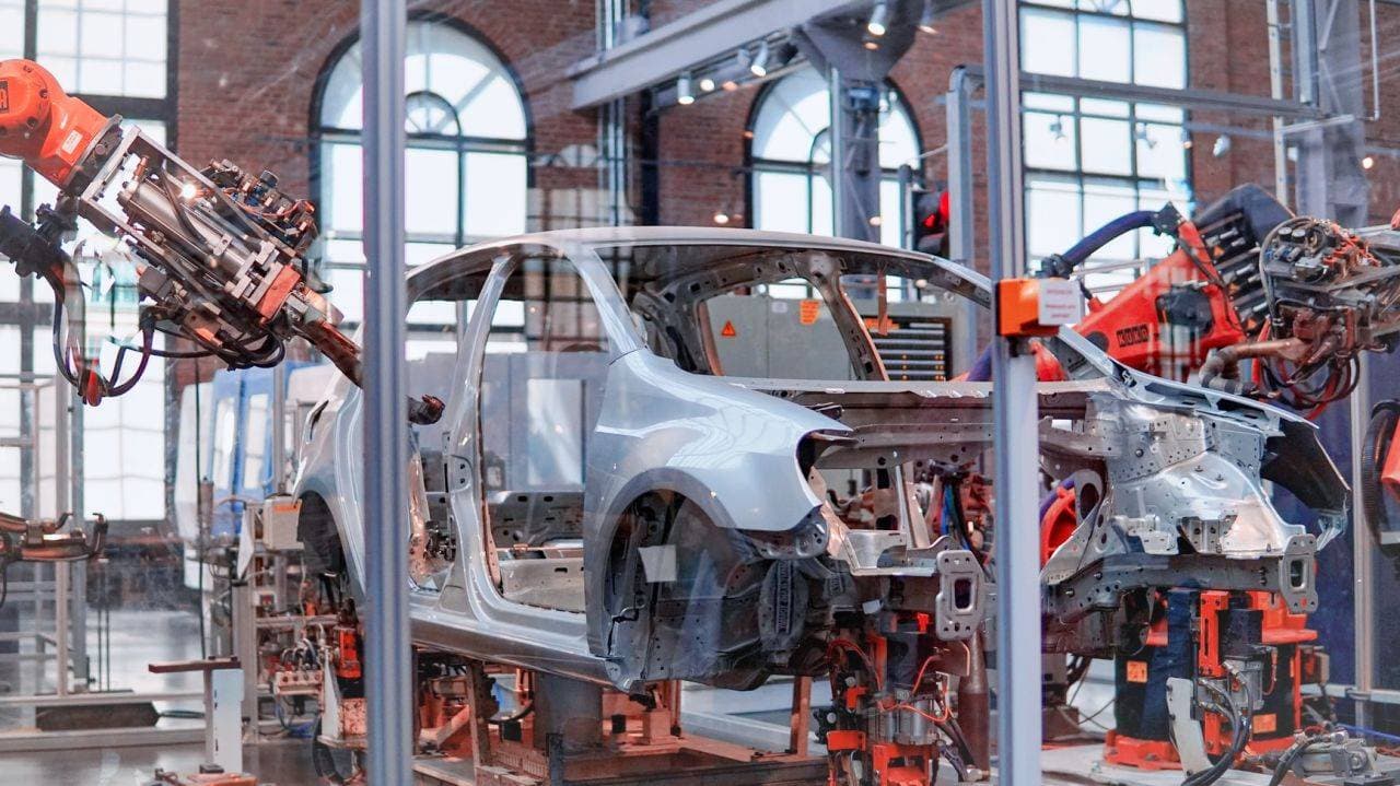 طفرة مرتقبة لصناعة السيارات الكهربائية .. آفاق توسعية قوية مع انتعاش «المستعملة»