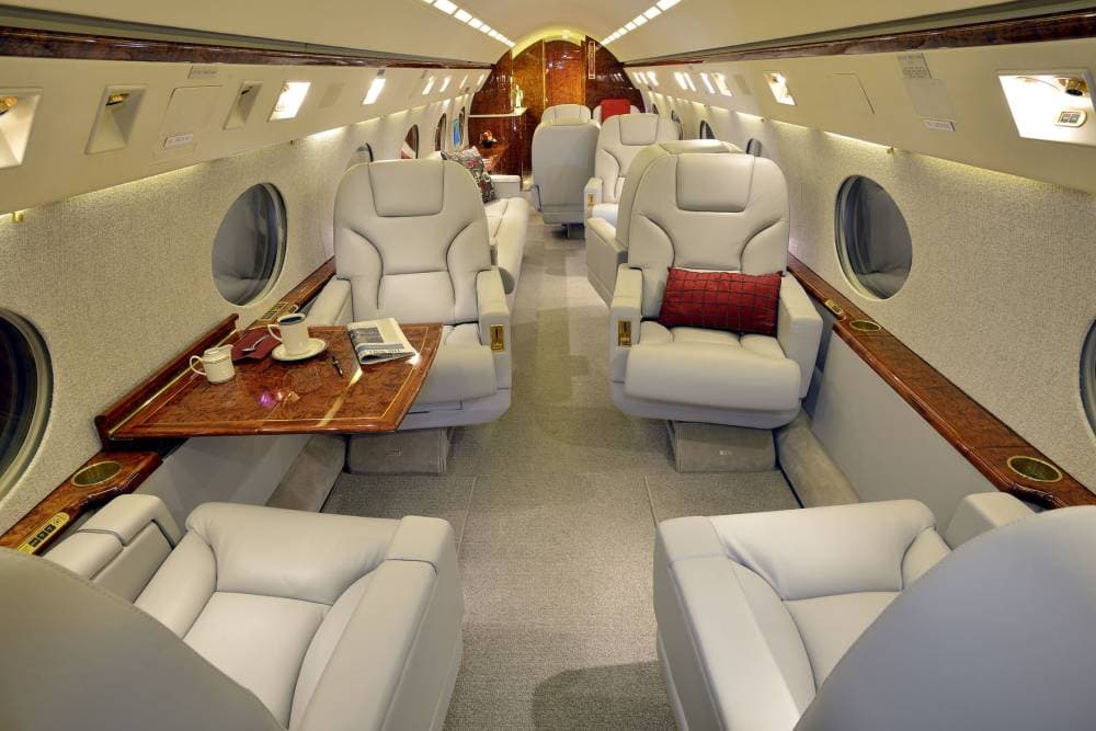 ازدهار الثروات ينعش سوق الطيران الخاص ..  تنافس محموم في مشهد معقد