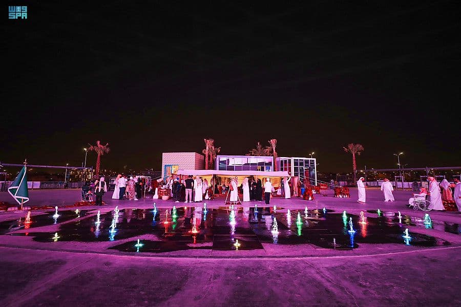 مسيرة "الشداد" تجذب زوار البوليفارد في ثاني أيام عيد الفطر