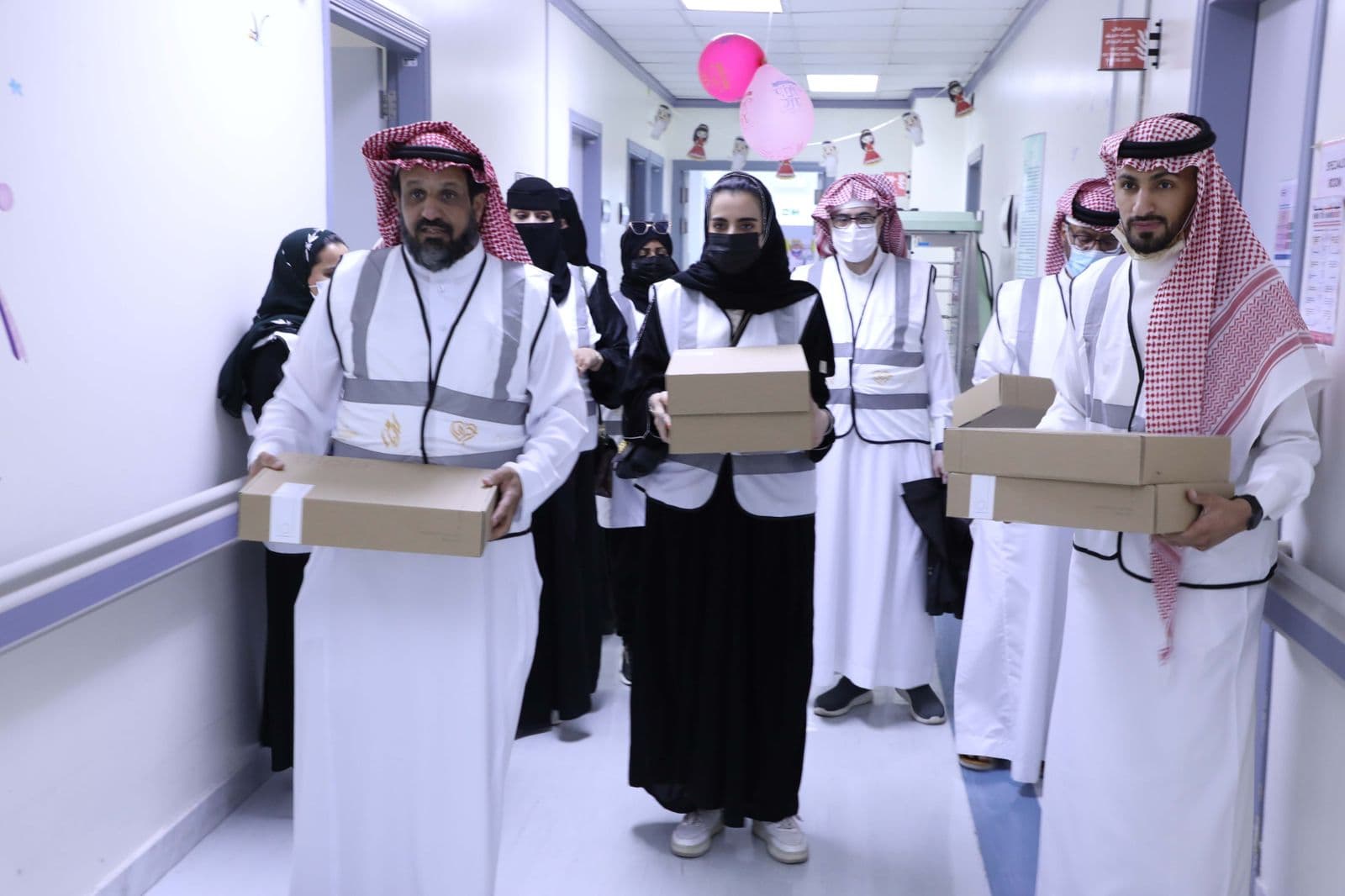 مبادرة "جويا" الثقافية تعايد مرضى مستشفيات الرياض