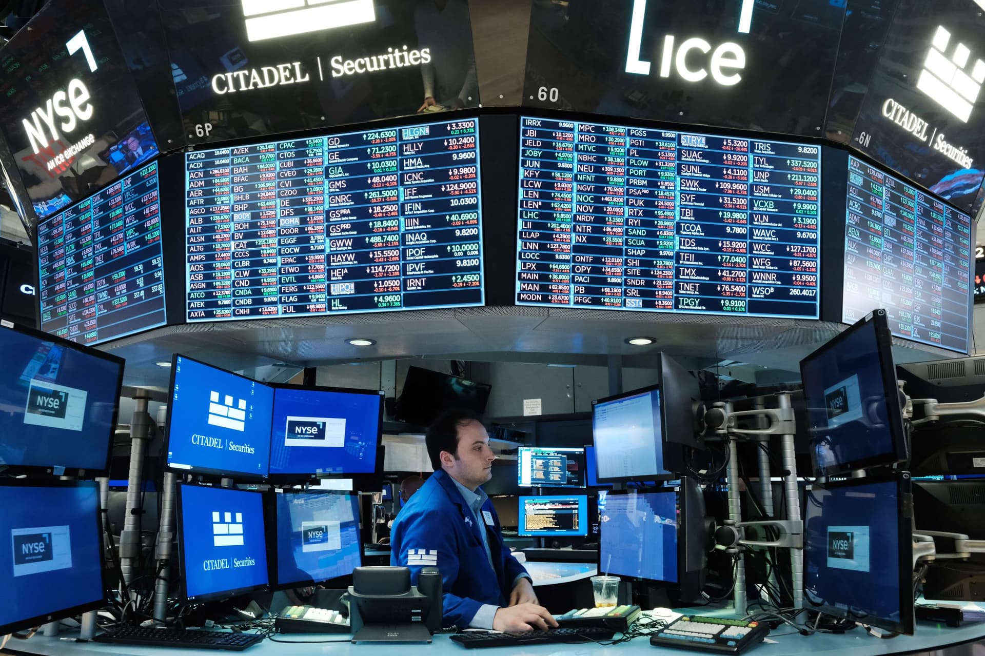 الأسهم الأمريكية ترتفع بعد هبوطها الجلسة السابقة