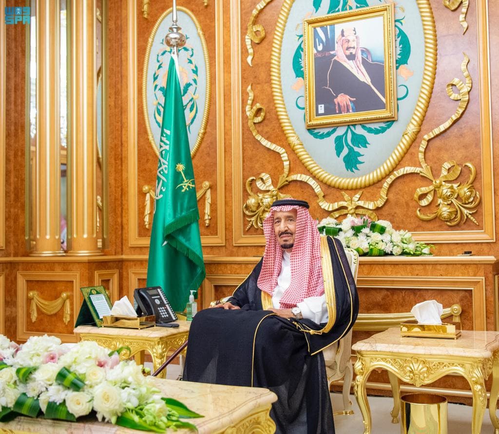 أمام خادم الحرمين..  السفراء المعينون لدى عدد من الدول يؤدون القسم