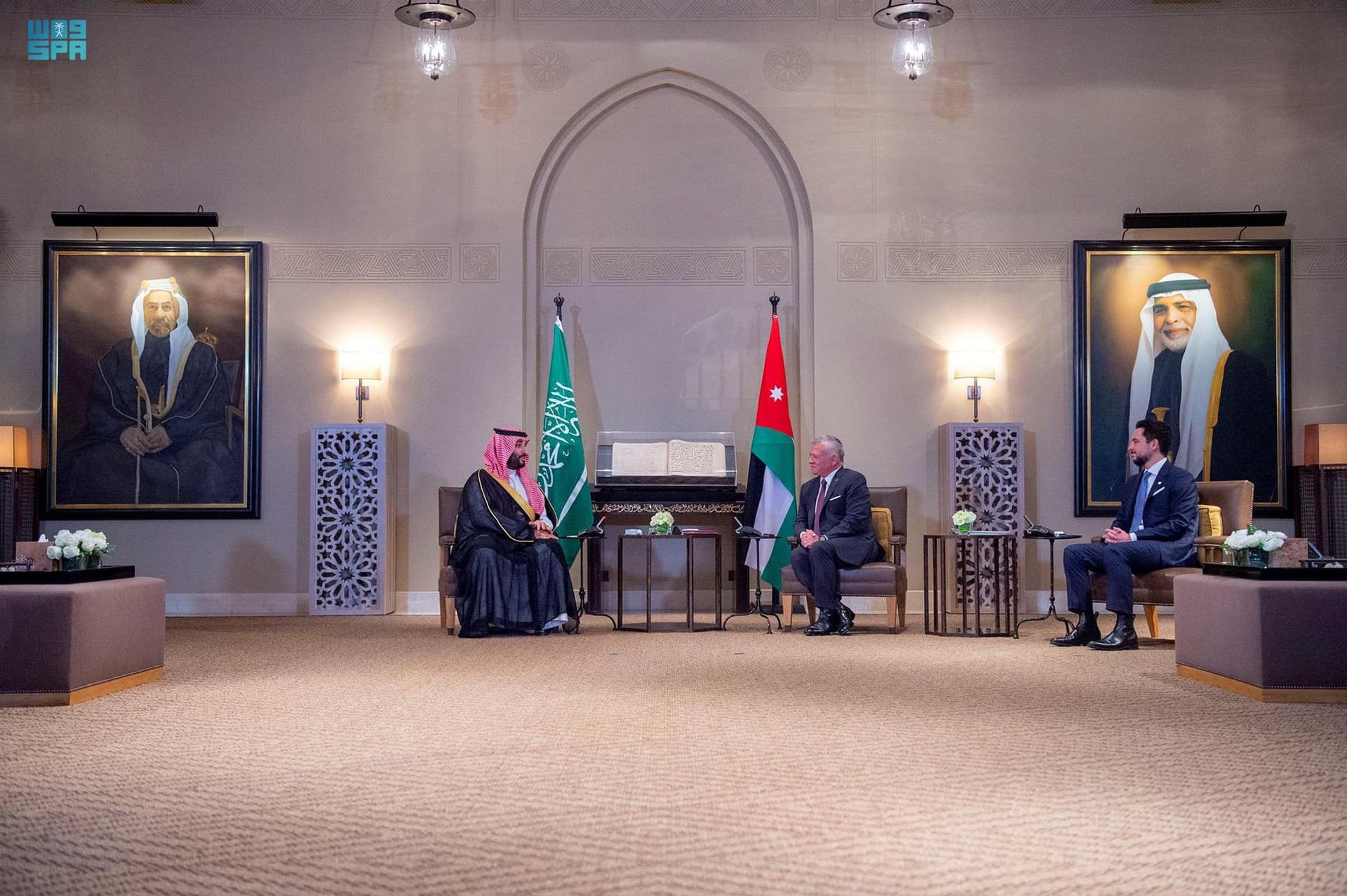 ولي العهد وملك الأردن يعقدان لقاء ثنائيا وجلسة مباحثات موسعة